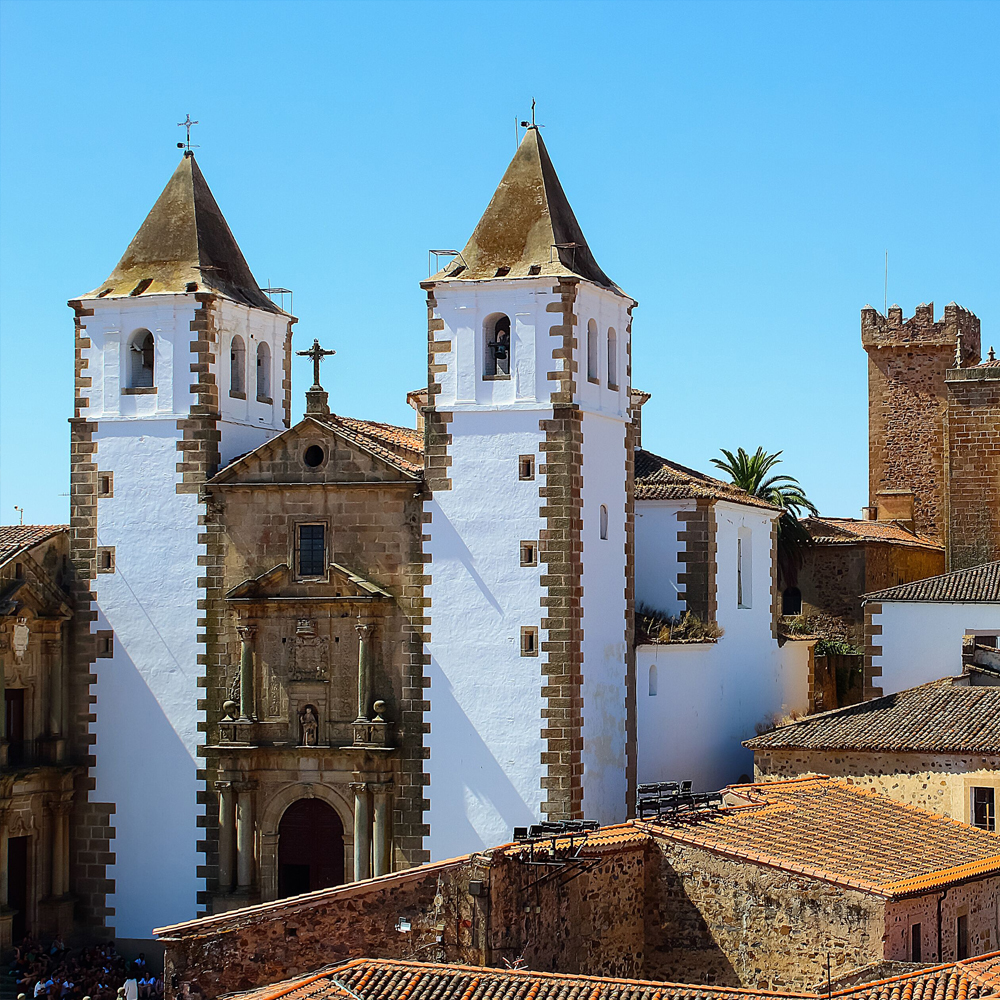 caceres-2